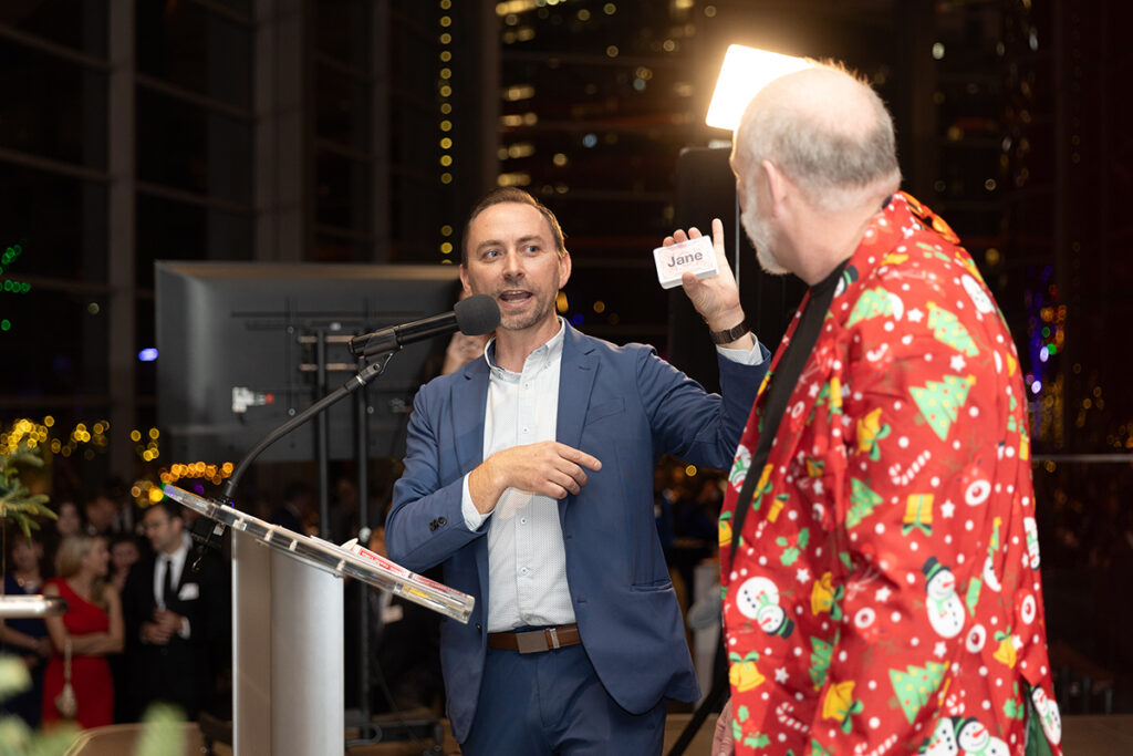 Cleveland Magician Brian Masters Best Corporate Enertainer